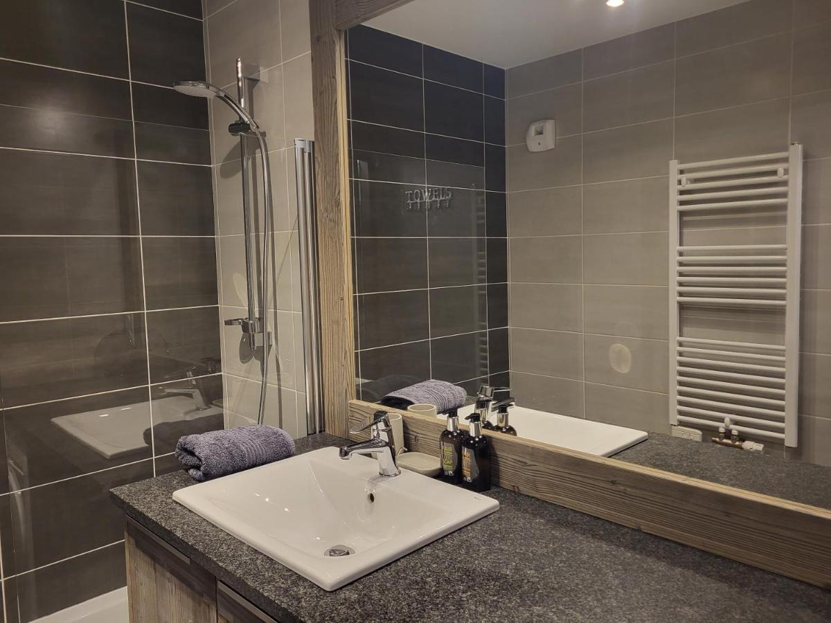 Plein Soleil Modern 3 Bedroom With Stunning Mountain Views Apartment