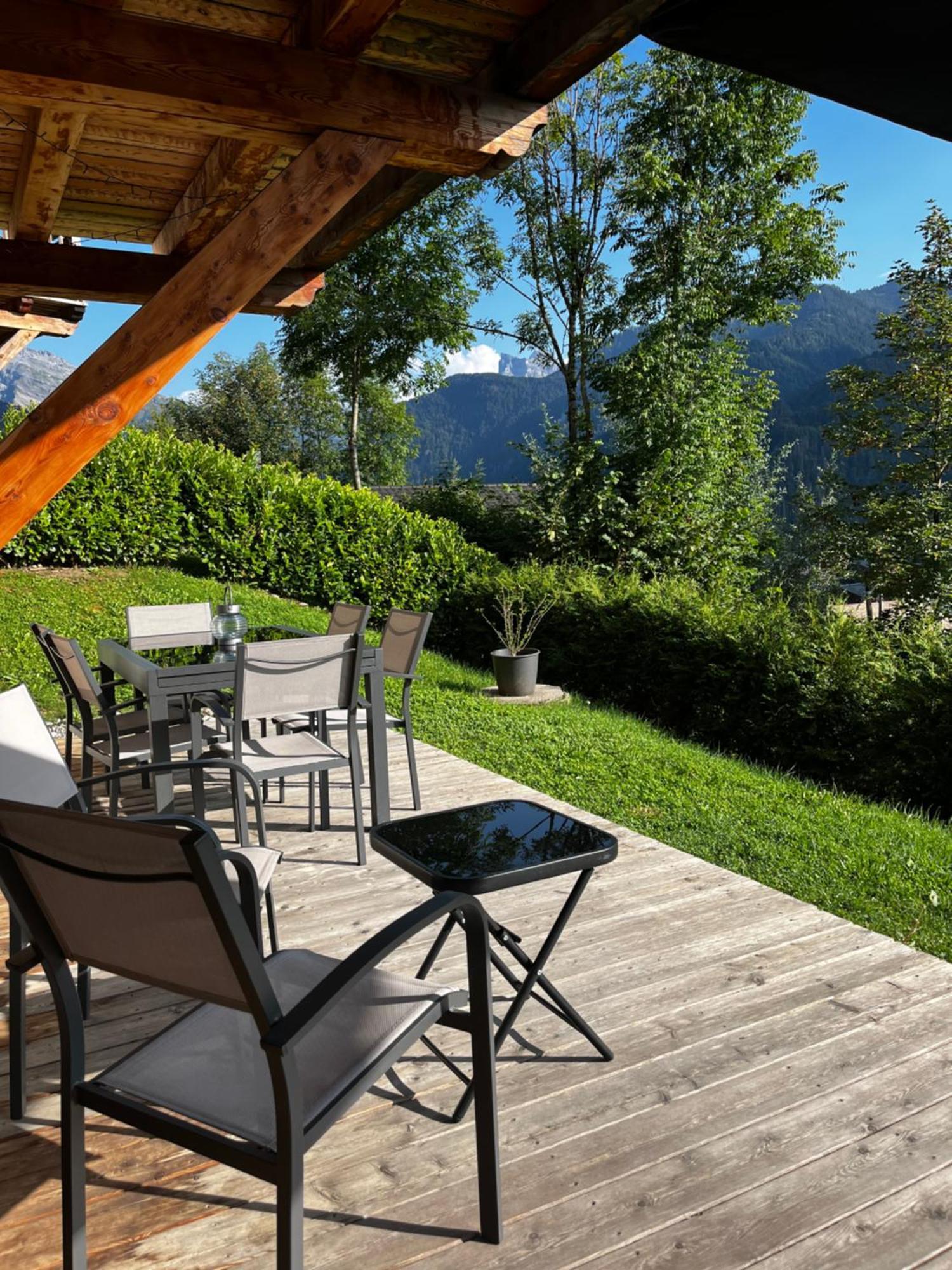 Plein Soleil Modern 3 Bedroom With Stunning Mountain Views *