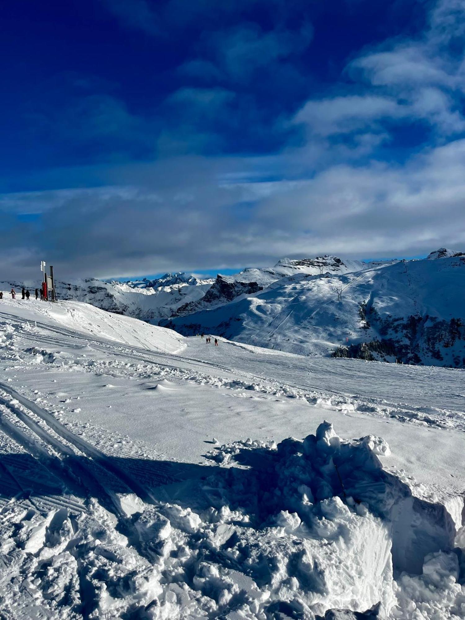 Apartment Plein Soleil Modern 3 Bedroom With Stunning Mountain Views