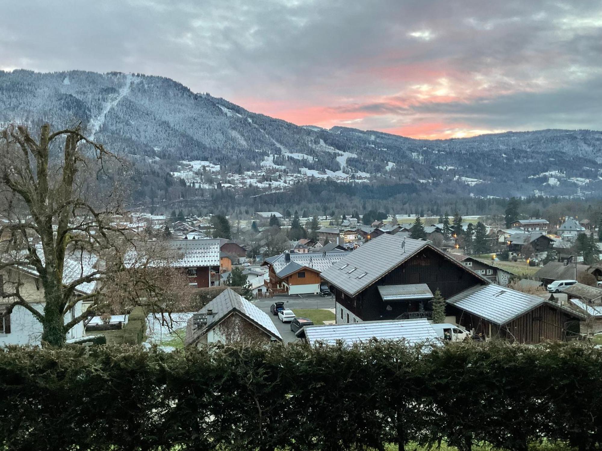 Apartment Plein Soleil Modern 3 Bedroom With Stunning Mountain Views *